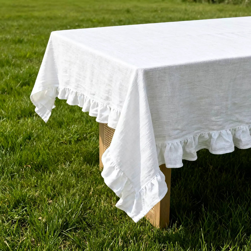 White Table Cloth for 6 or 8 Foot - Fredesigner