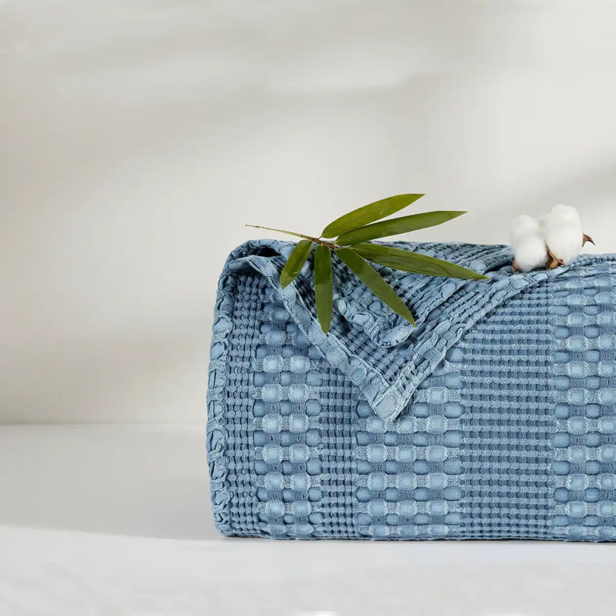 Cooling and Soft Throw Blanket for Bed and Couch - Fredesigner