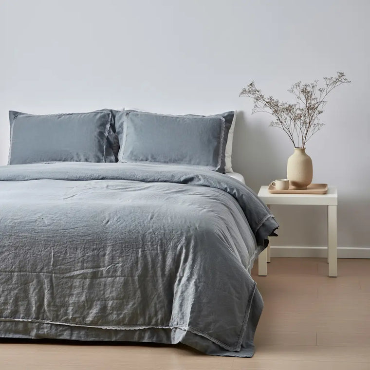 Delicate Blue Lace-Edge Duvet Cover - Fredesigner