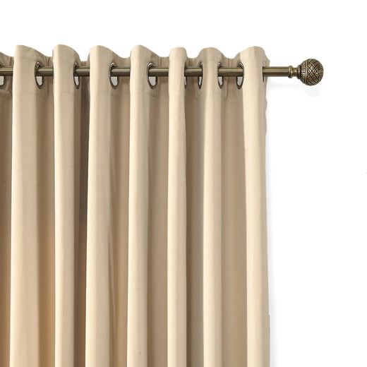 curtain in dining room
